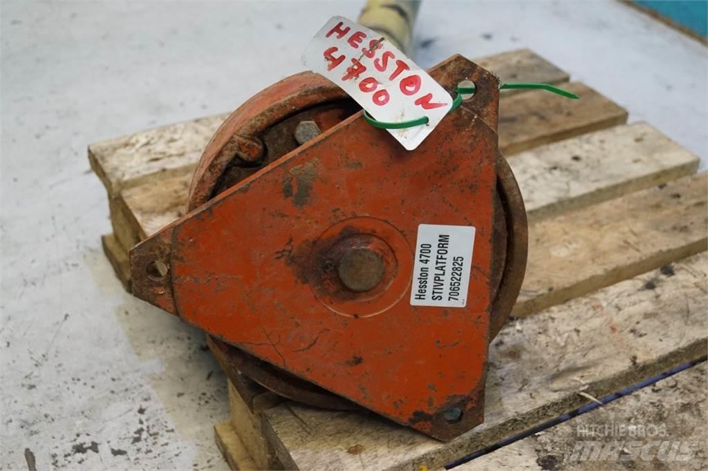 Hesston 4700 Ostala oprema za traktore