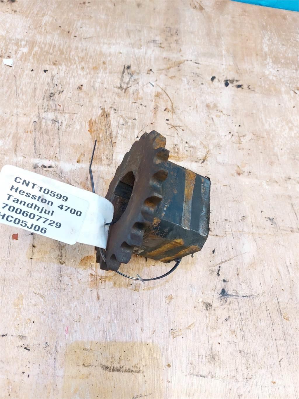 Hesston 4700 Ostali poljoprivredni strojevi