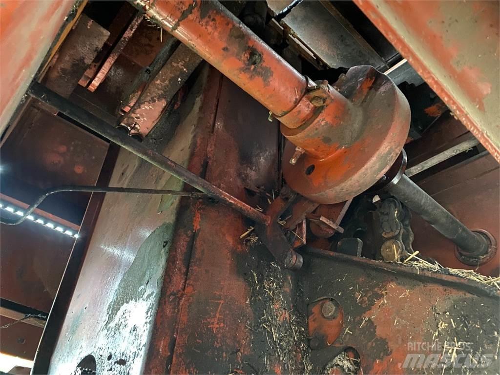 Hesston 4800 Balirke za kockaste bale