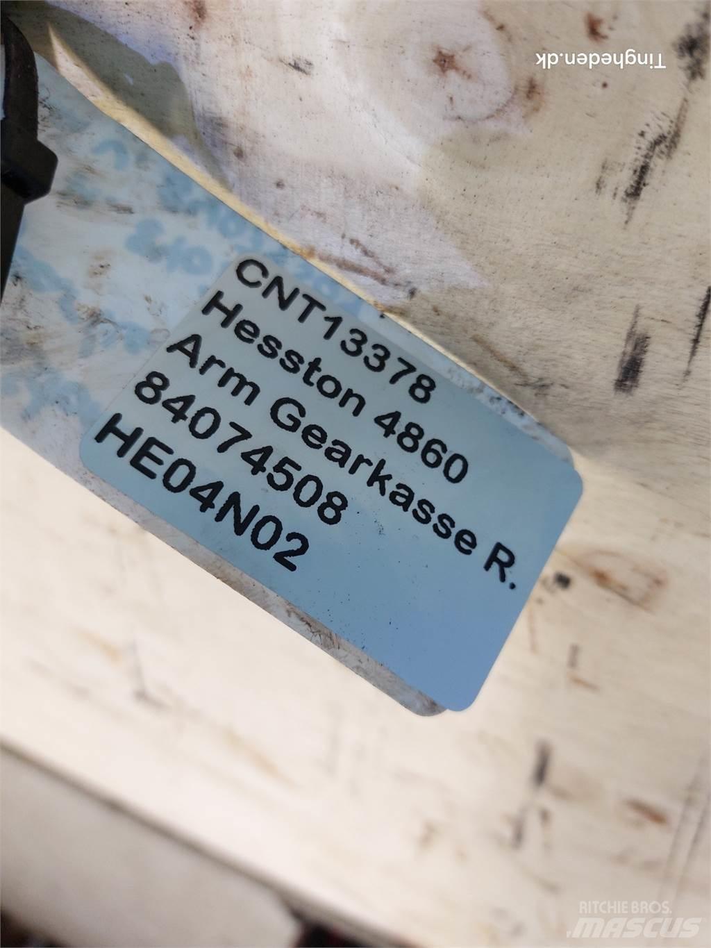 Hesston 4860 Transmisija