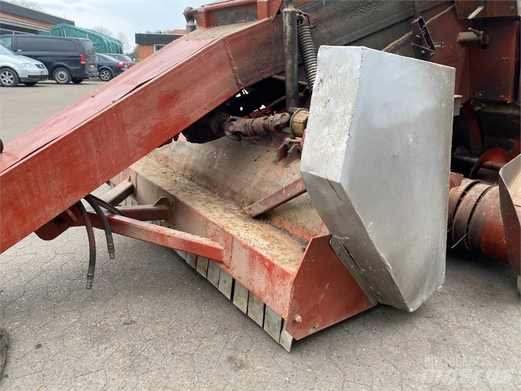 Hesston 4900 Balirke za kockaste bale