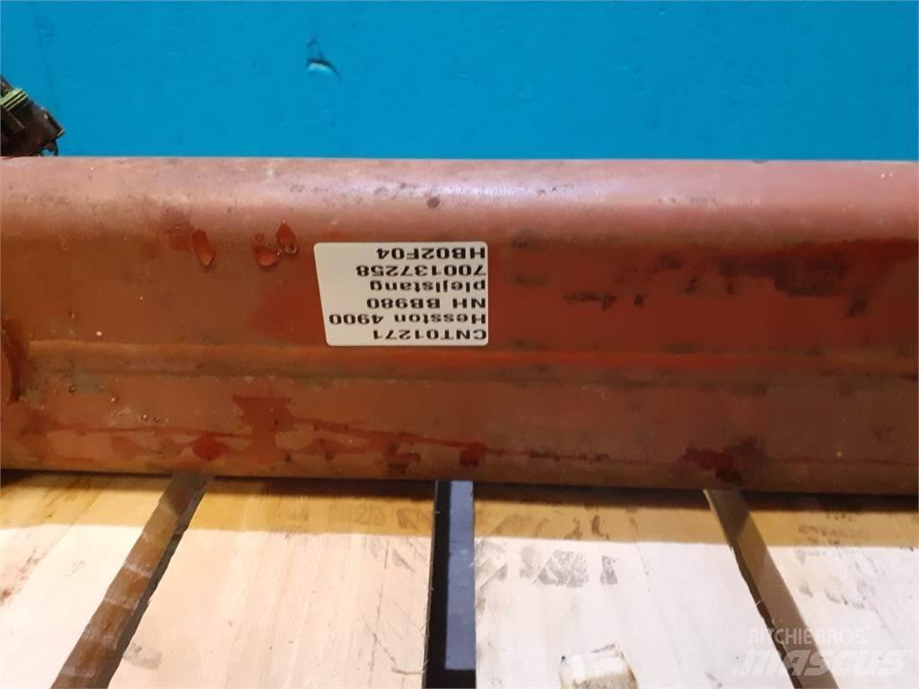 Hesston 4900 Ostala oprema za žetvu stočne hrane