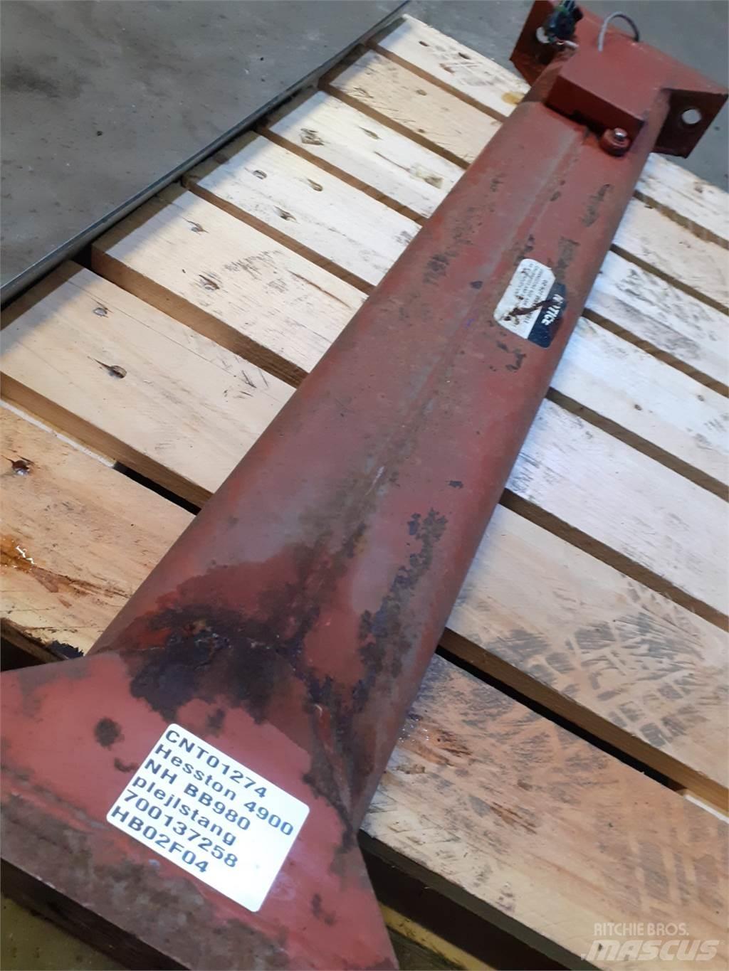 Hesston 4900 Ostala oprema za žetvu stočne hrane