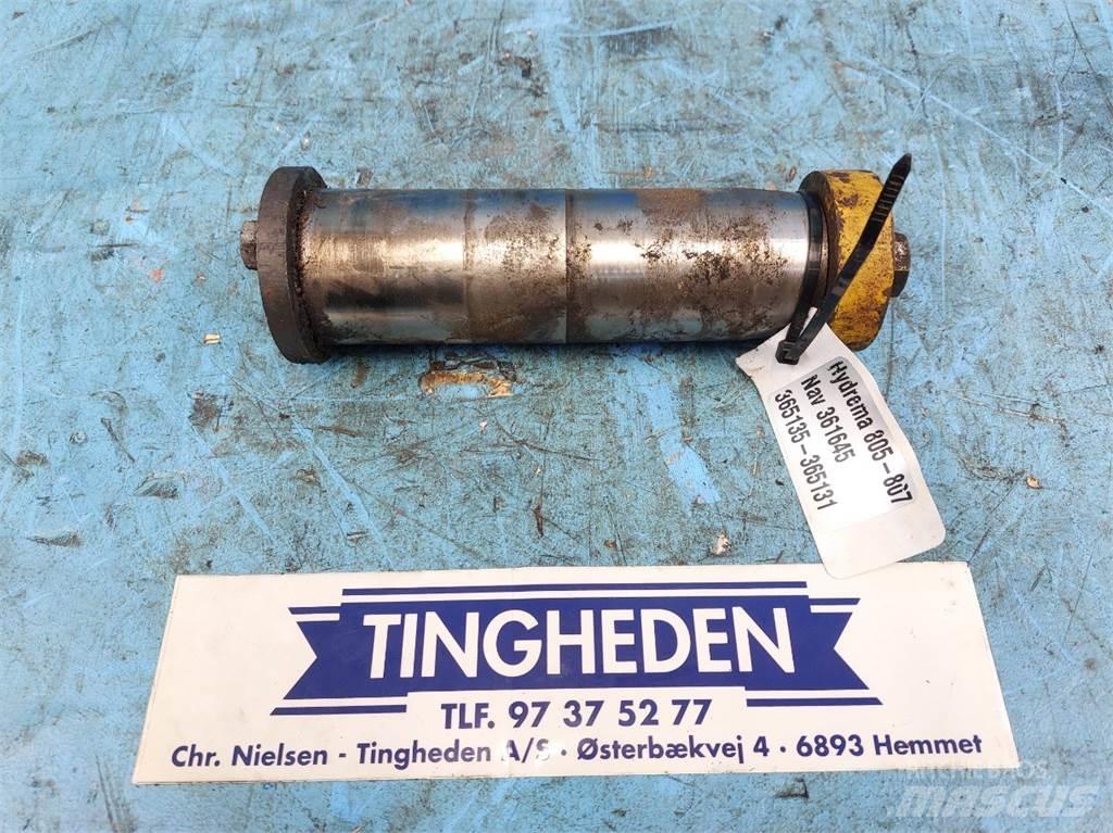 Hydrema 805 Boom I dipper ruke