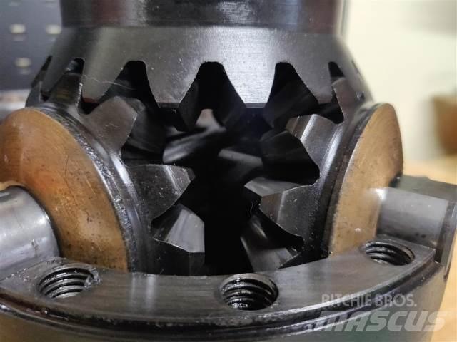 Hydrema 906B Osi