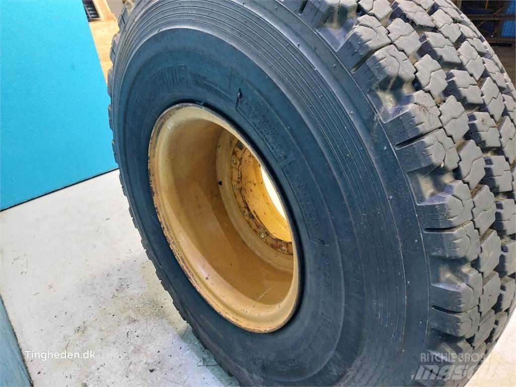 JCB 25 20.5R25 Gume, kotači i naplatci