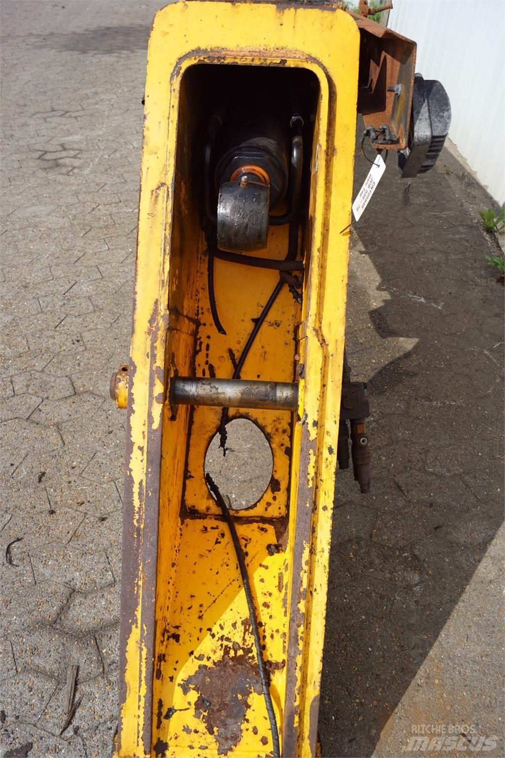JCB 536-70 Boom I dipper ruke