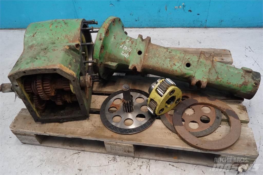 John Deere 1042 Mjenjač