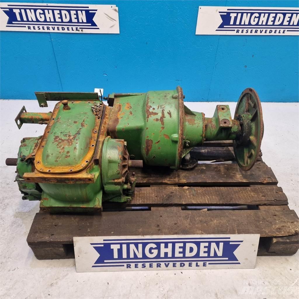 John Deere 1065 Mjenjač