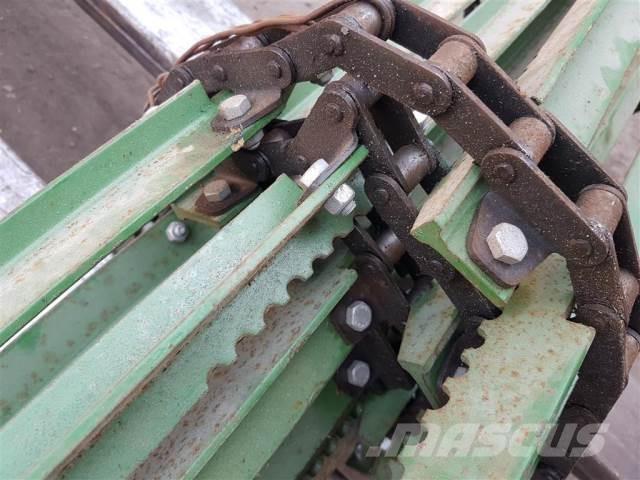John Deere 1075 Dodatna oprema za kombajne
