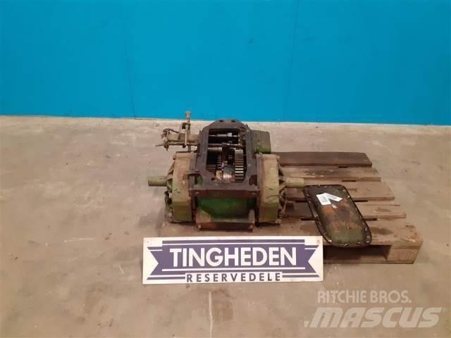 John Deere 1075 Mjenjač