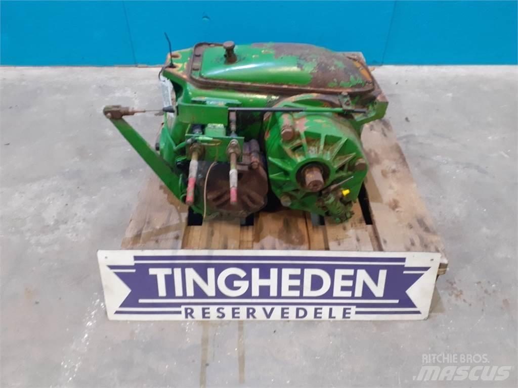 John Deere 1075 Mjenjač