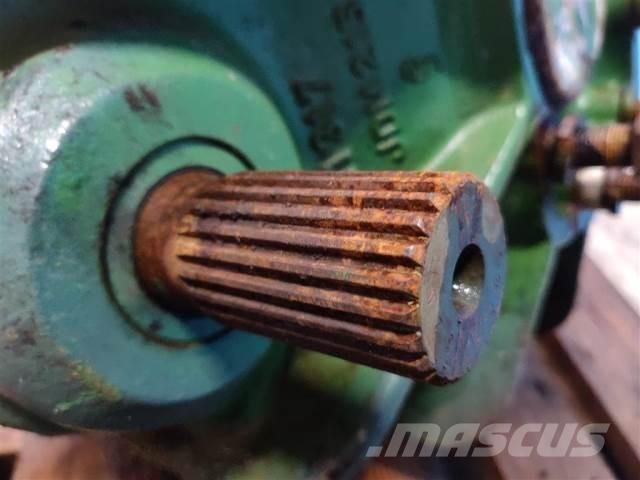 John Deere 1085 Dodatna oprema za kombajne