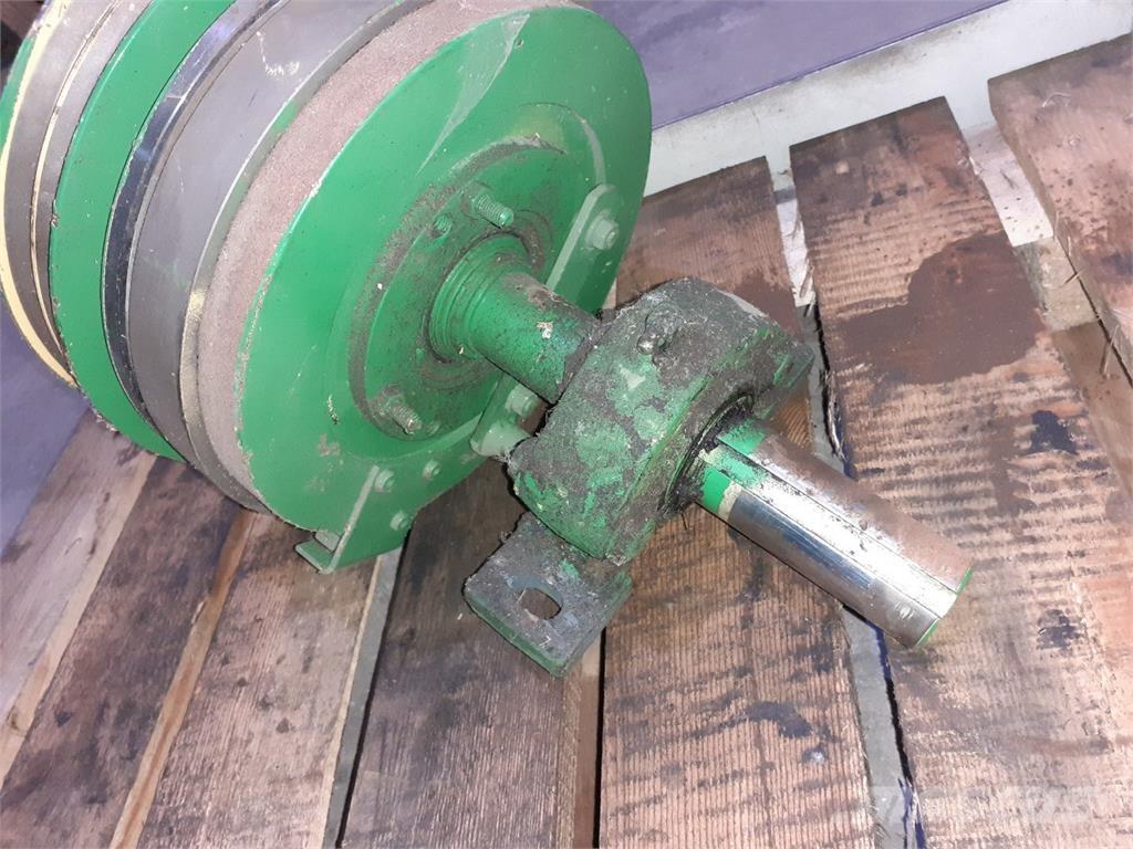 John Deere 1085 Dodatna oprema za kombajne