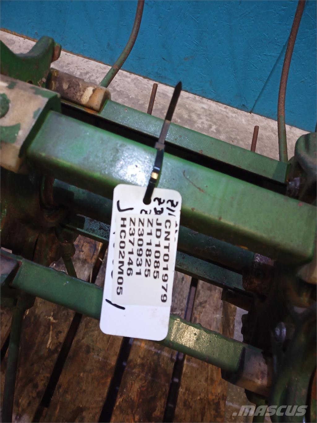 John Deere 1085 Dodatna oprema za kombajne