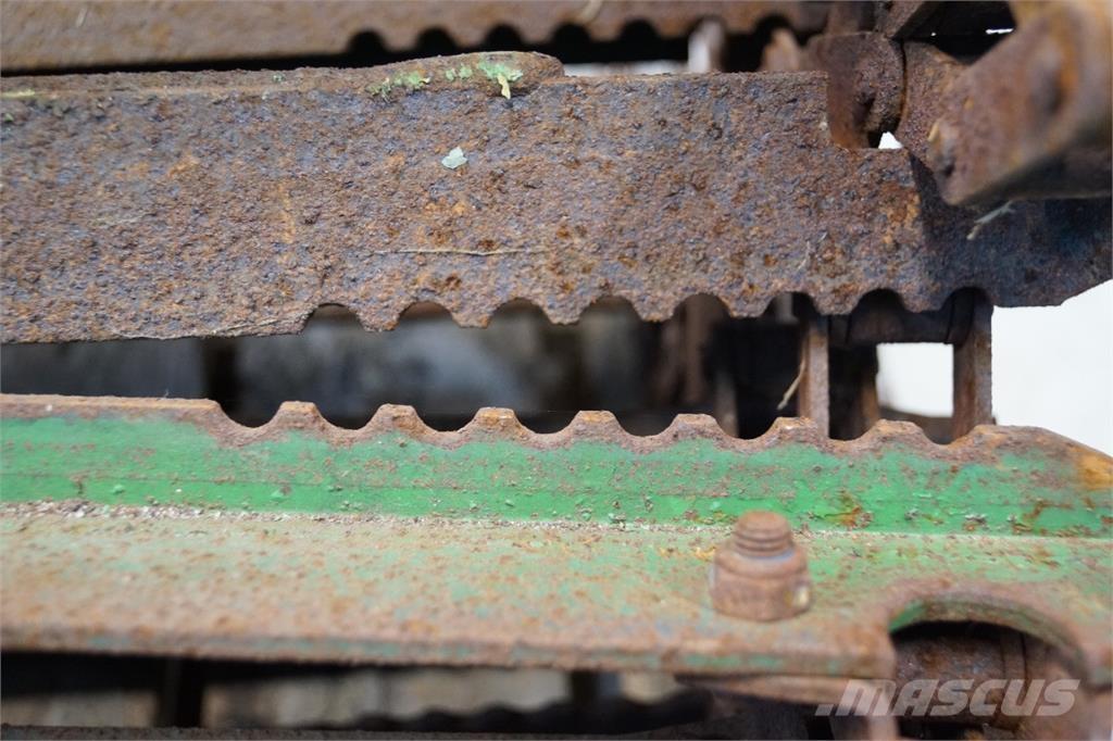 John Deere 1085 Dodatna oprema za kombajne