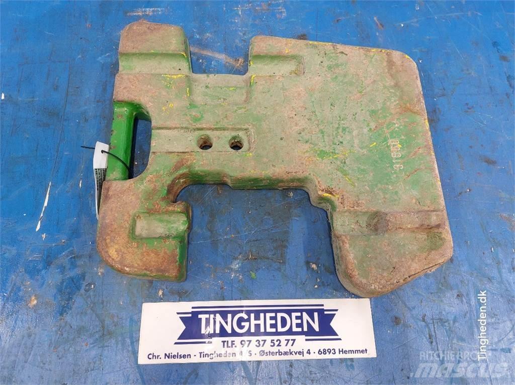 John Deere 1120 Prednji utegovi