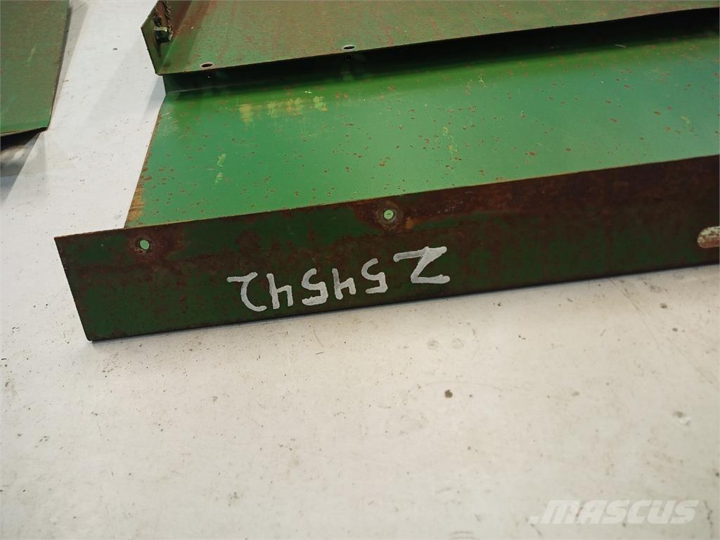 John Deere 2054 Posipači soli i pijeska