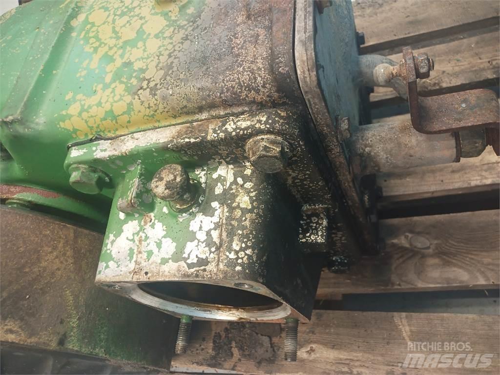 John Deere 2066 Mjenjač