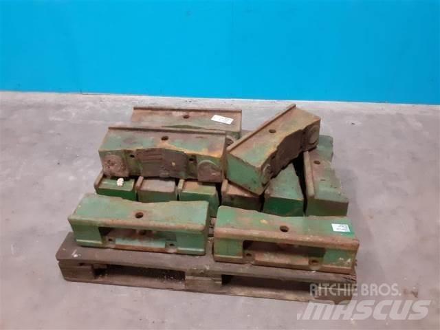 John Deere 2140 Prednji utegovi