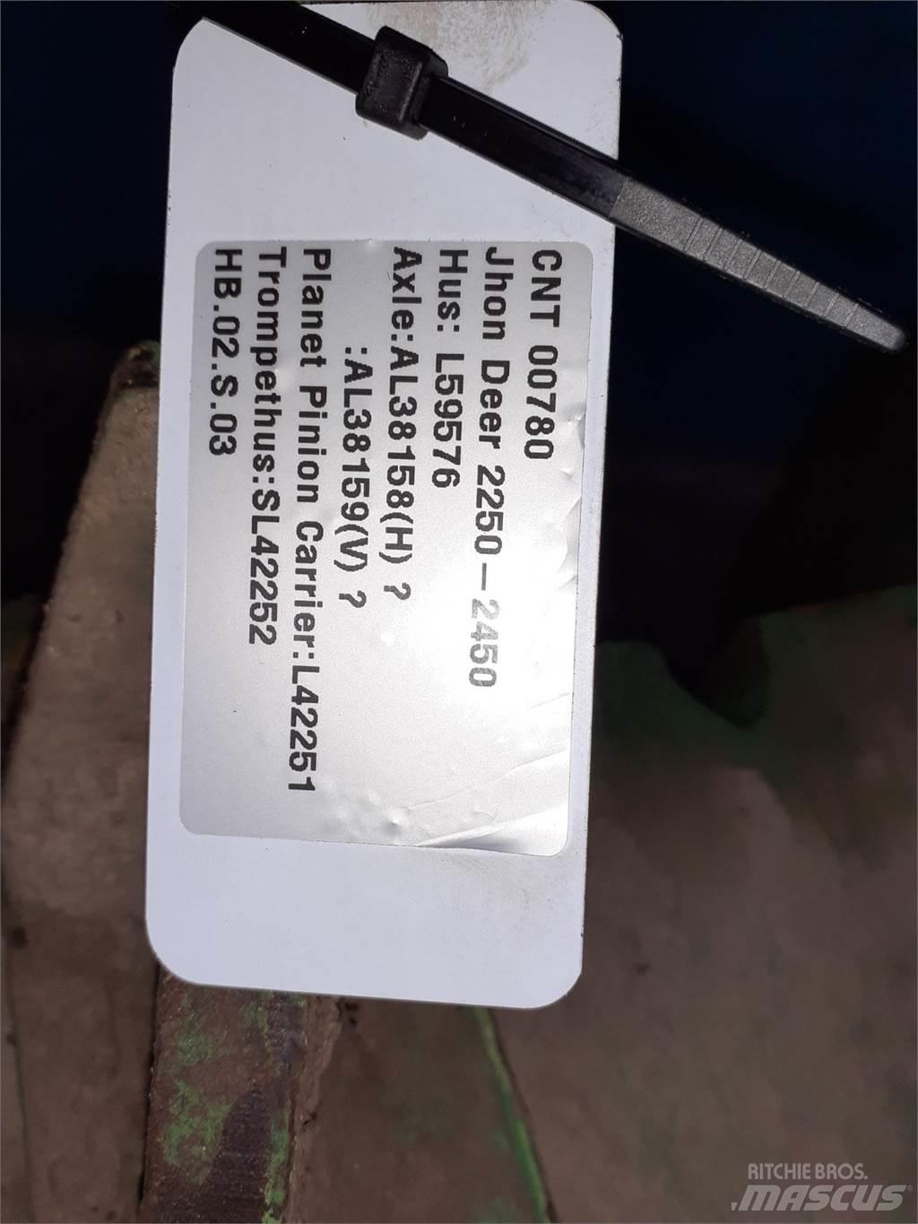 John Deere 2450 Ostala oprema za traktore