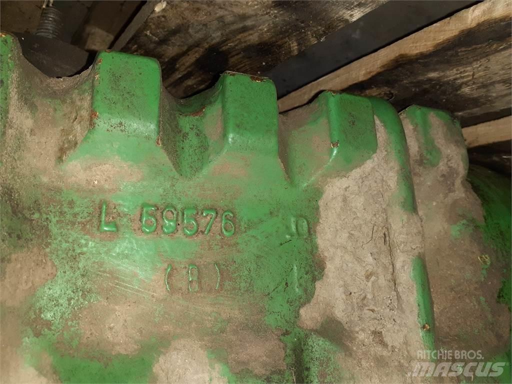 John Deere 2450 Ostala oprema za traktore