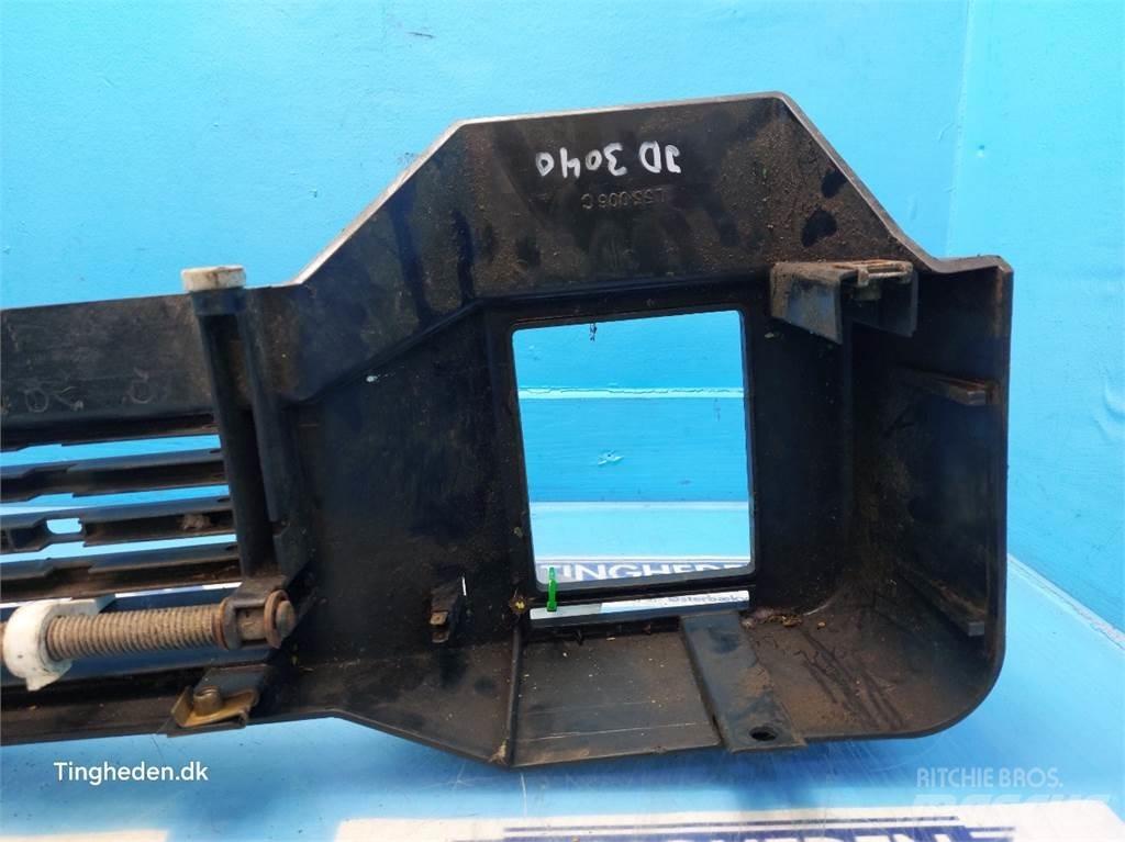 John Deere 3040 Kabine i unutrašnjost