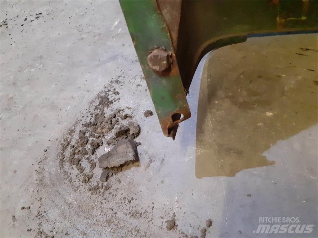 John Deere 3130 Ostala oprema za traktore