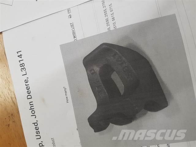 John Deere 4040 Gume, kotači i naplatci