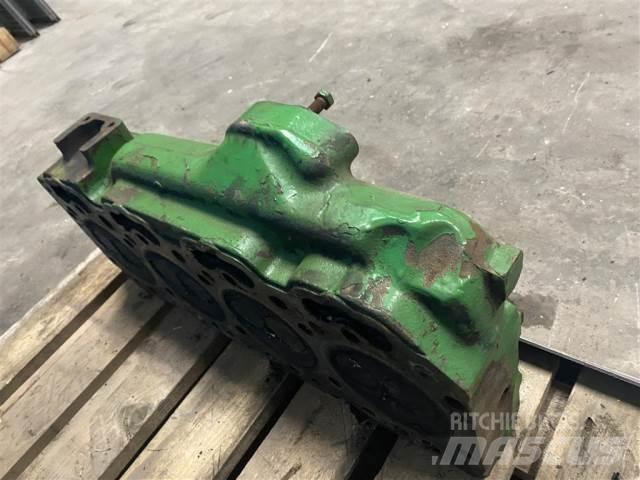 John Deere 4239 Motori