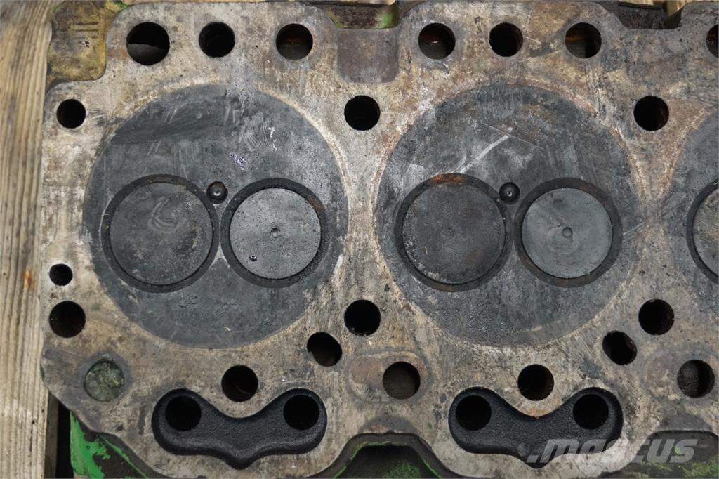 John Deere 4239 Motori