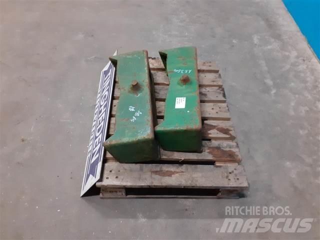 John Deere 4240 Prednji utegovi