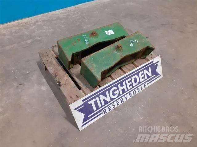 John Deere 4240 Prednji utegovi