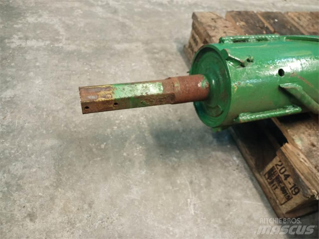 John Deere 550 Poljoprivreda – ostalo