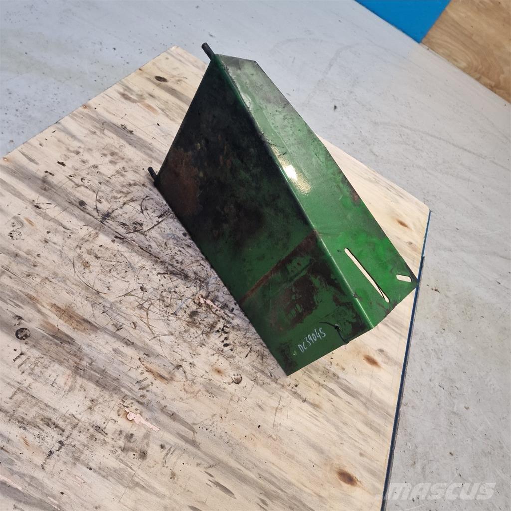 John Deere 590 Poljoprivreda – ostalo