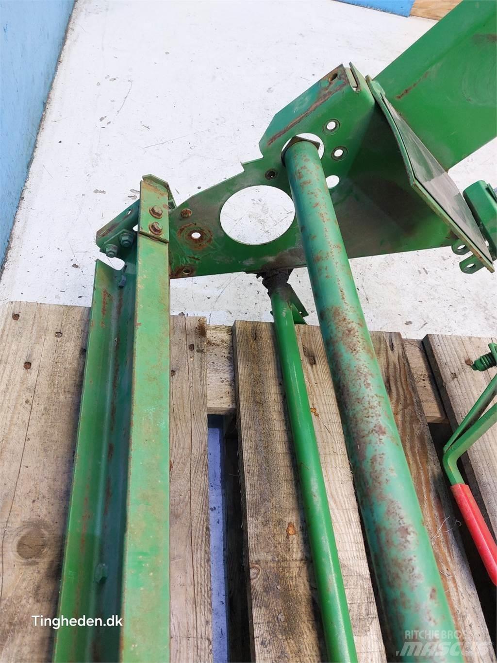 John Deere 590 Poljoprivreda – ostalo