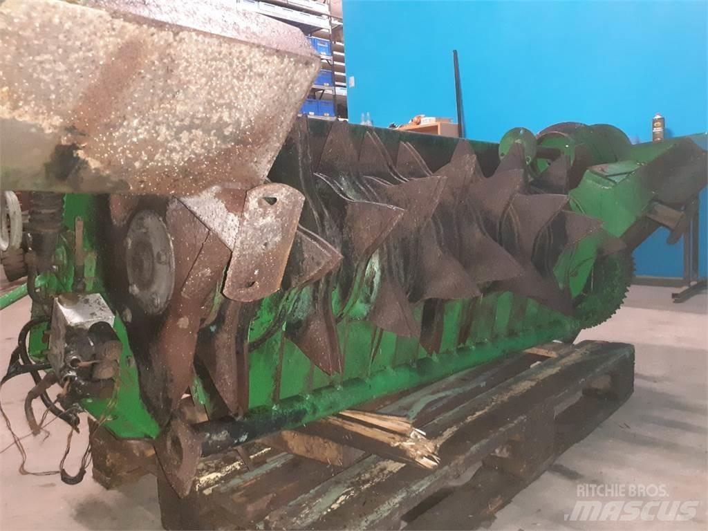 John Deere 592 Poljoprivreda – ostalo