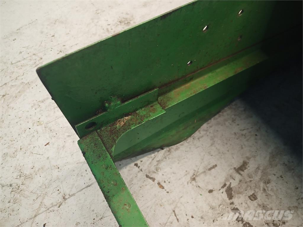 John Deere 965 Posipači soli i pijeska