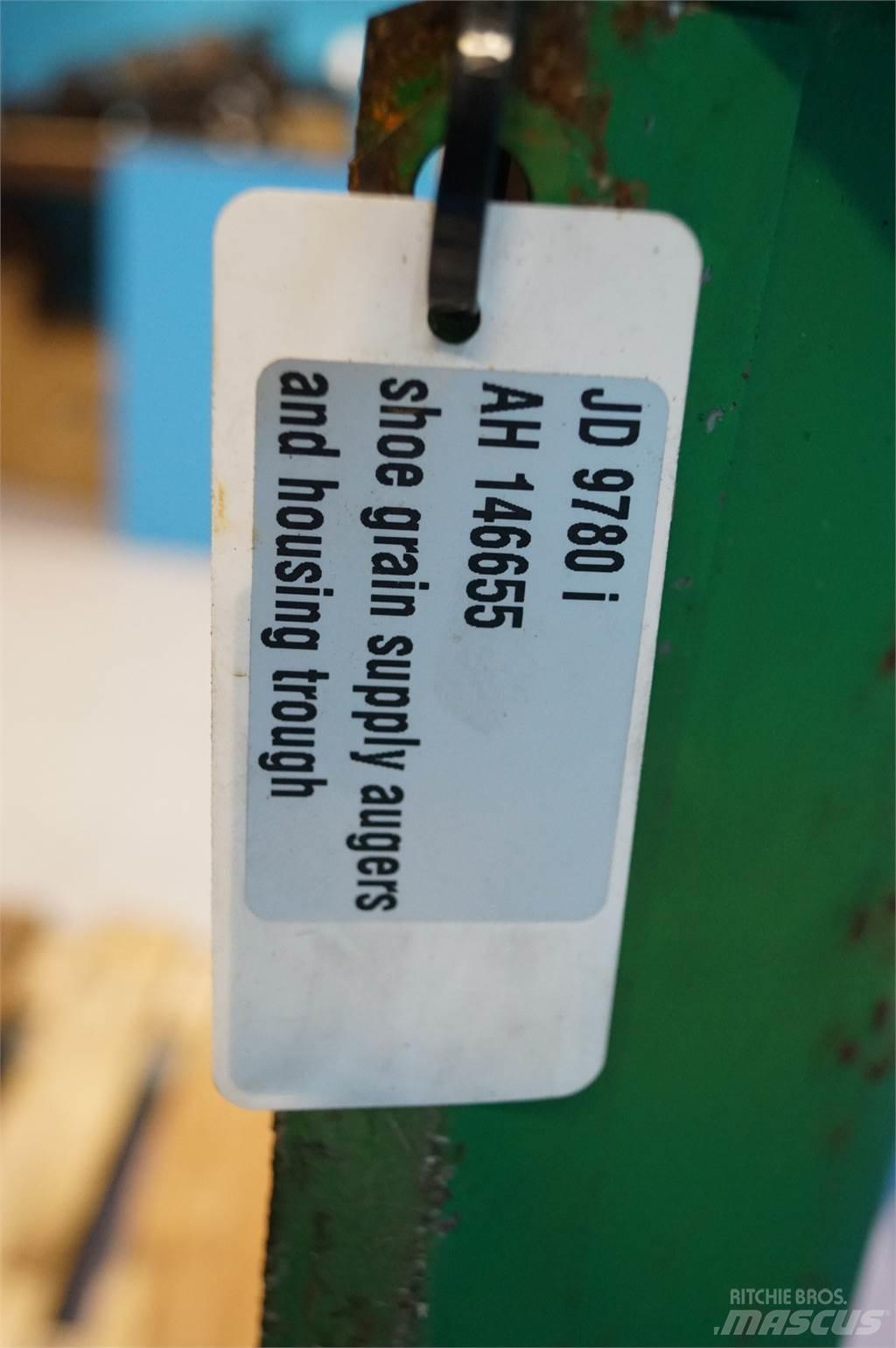 John Deere 9780 Posipači soli i pijeska