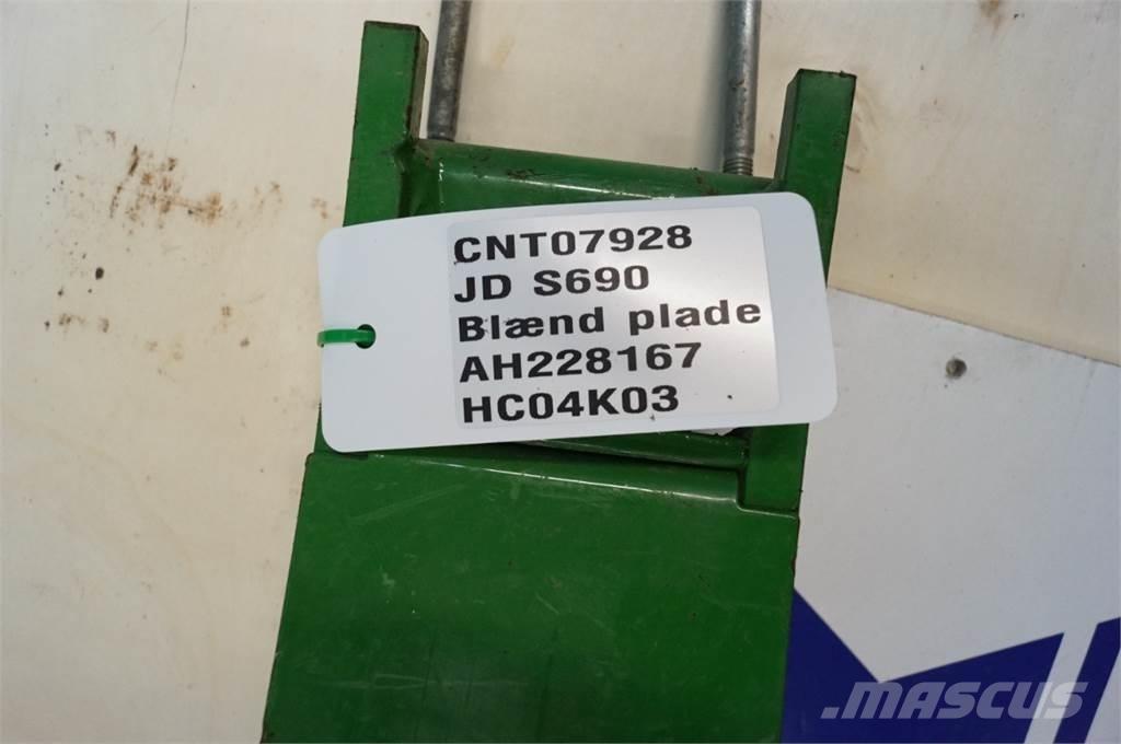 John Deere S690 Dodatna oprema za kombajne
