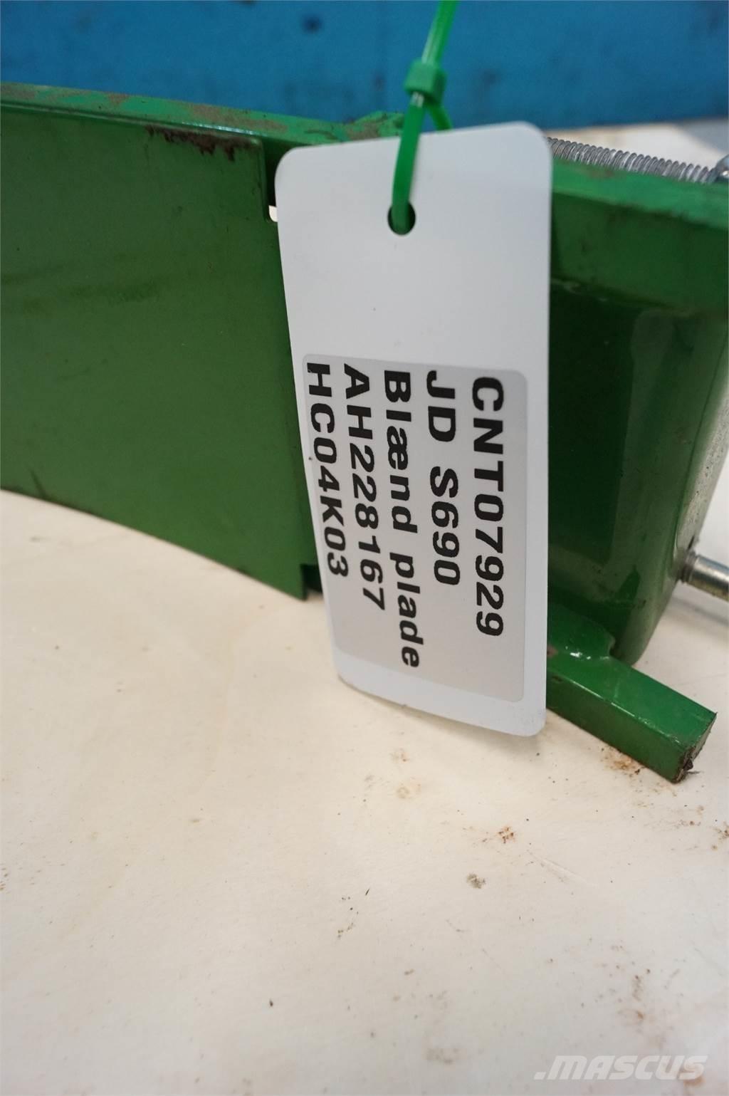 John Deere S690 Dodatna oprema za kombajne