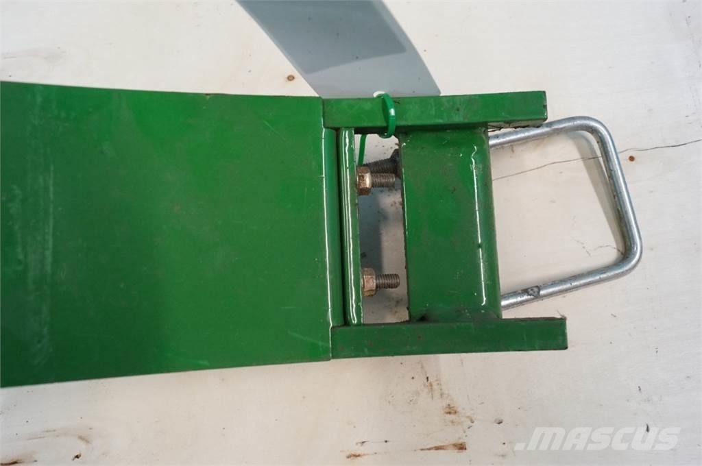 John Deere S690 Dodatna oprema za kombajne