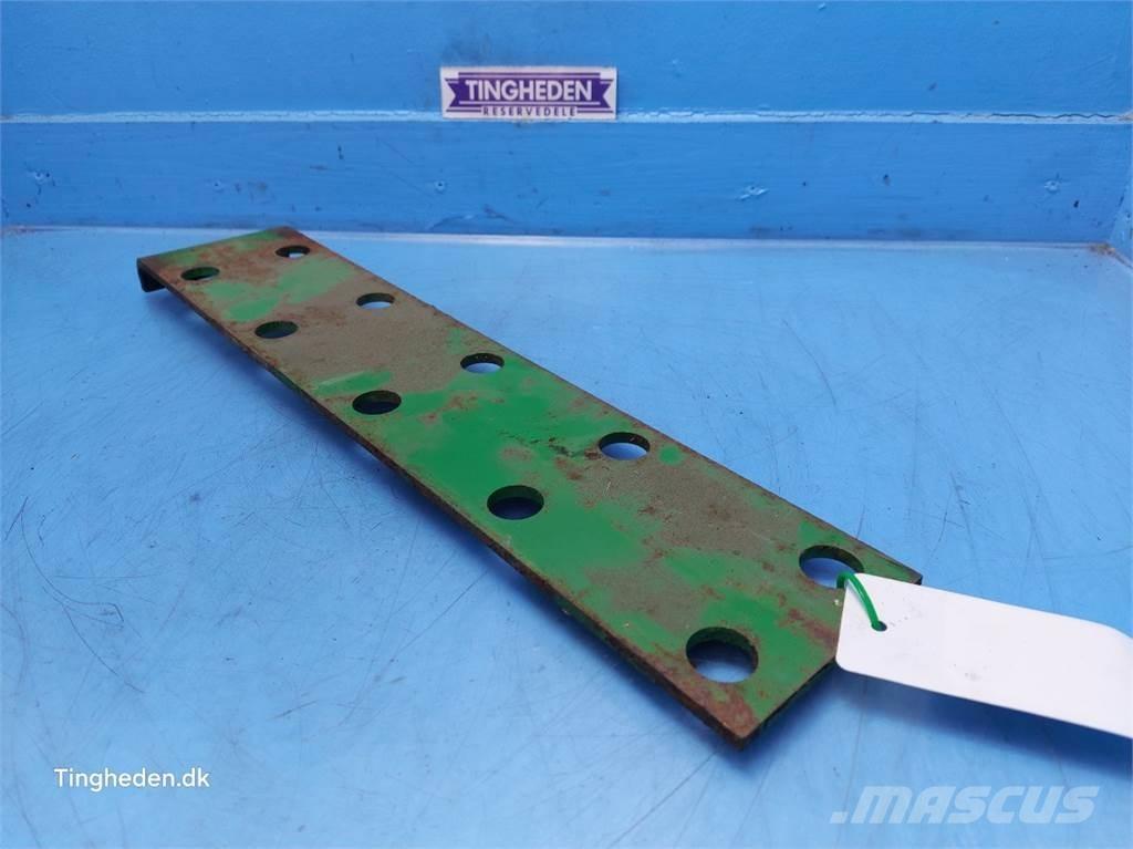 John Deere T660 Dodatna oprema za kombajne