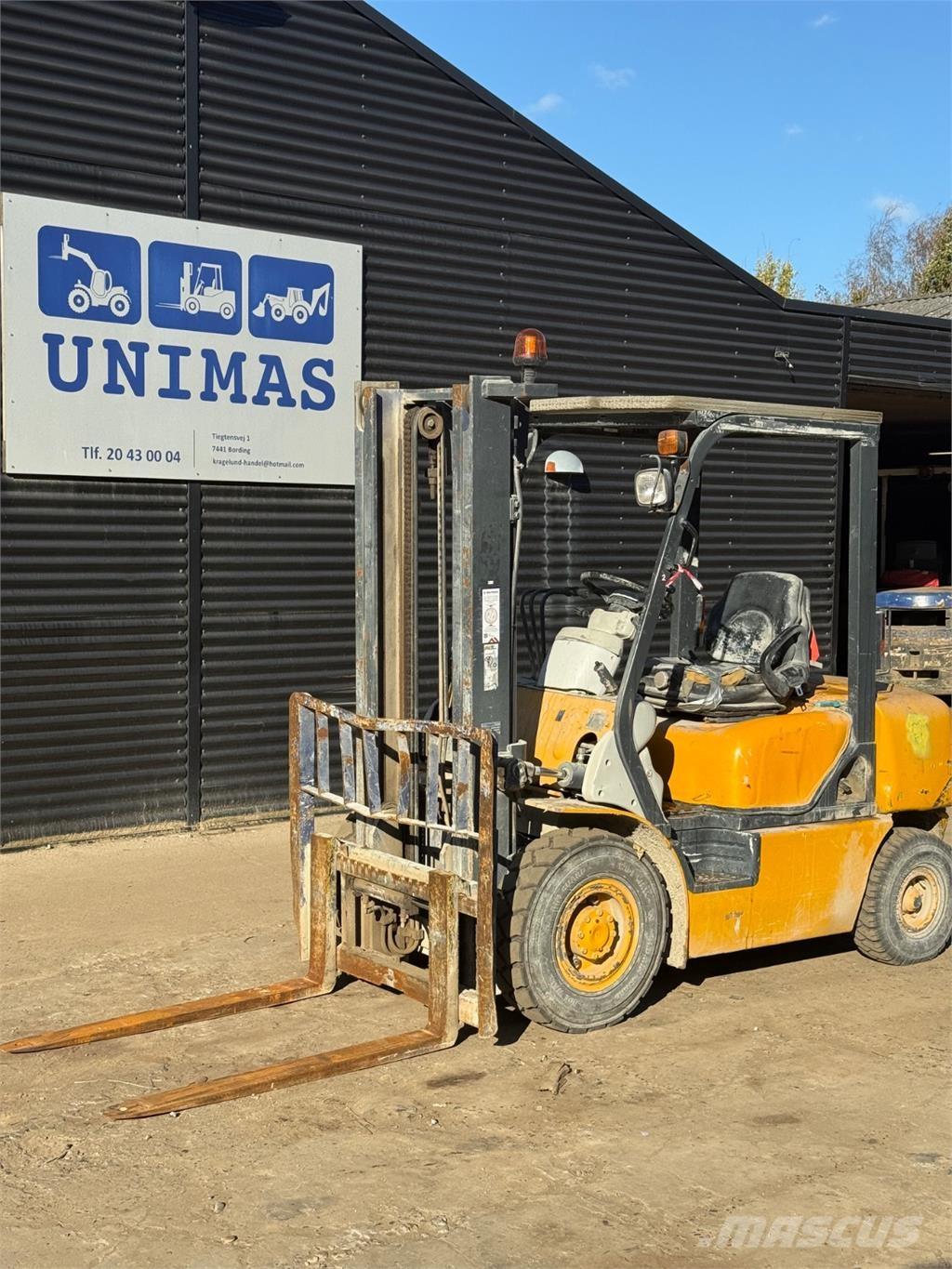 Komatsu FD25 Dizelski viličari