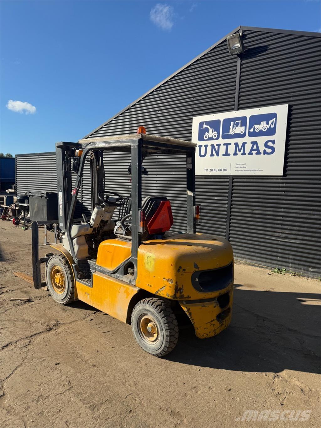 Komatsu FD25 Dizelski viličari