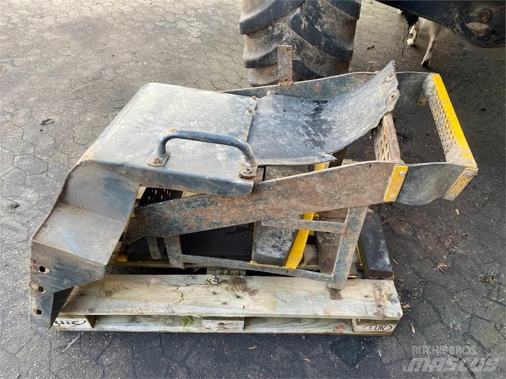 Komatsu WA270 Utovarivači na kotačima