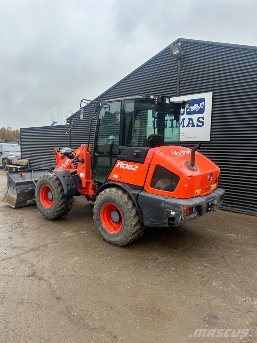 Kubota R082 Utovarivači na kotačima