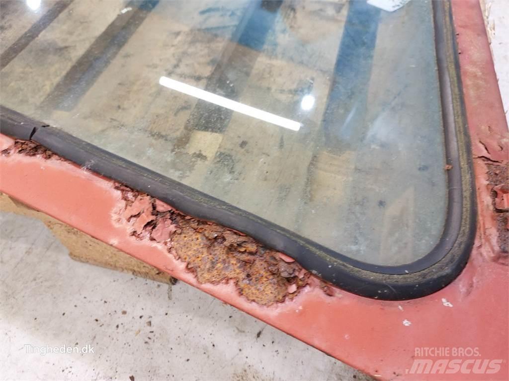 Laverda 3790 Kabine i unutrašnjost