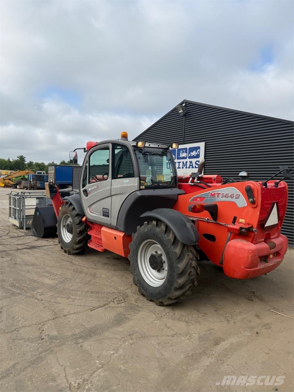 Manitou MT1440 Teleskopski viličari