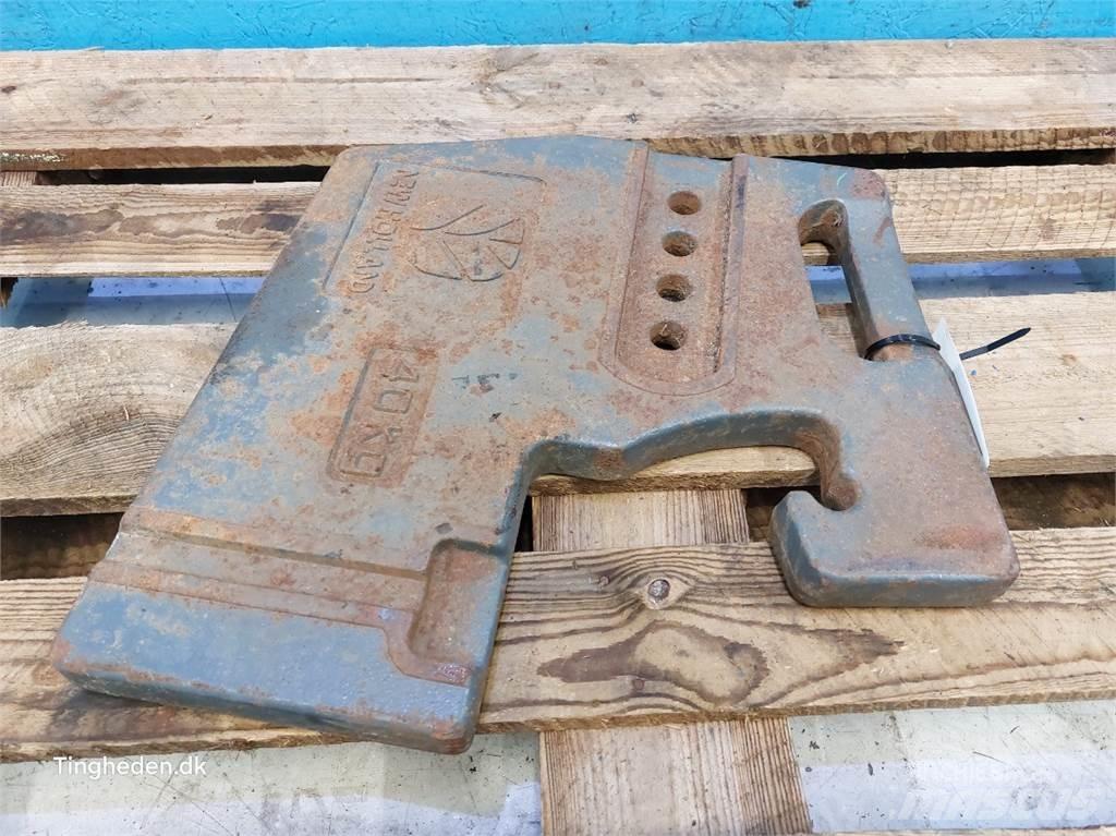 New Holland  Prednji utegovi